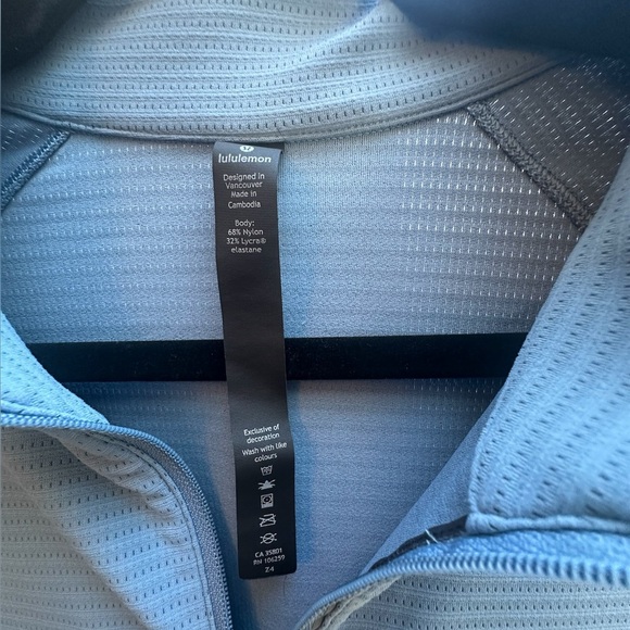 Lululemon Athletica Surge 1/2 Zip Utility Blue Size Medium. - Picture 2 of 4